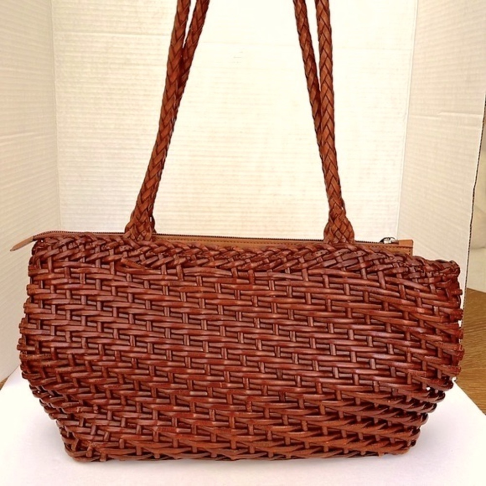 Ellepi Genuine Leather Purse - Picture 10 of 11